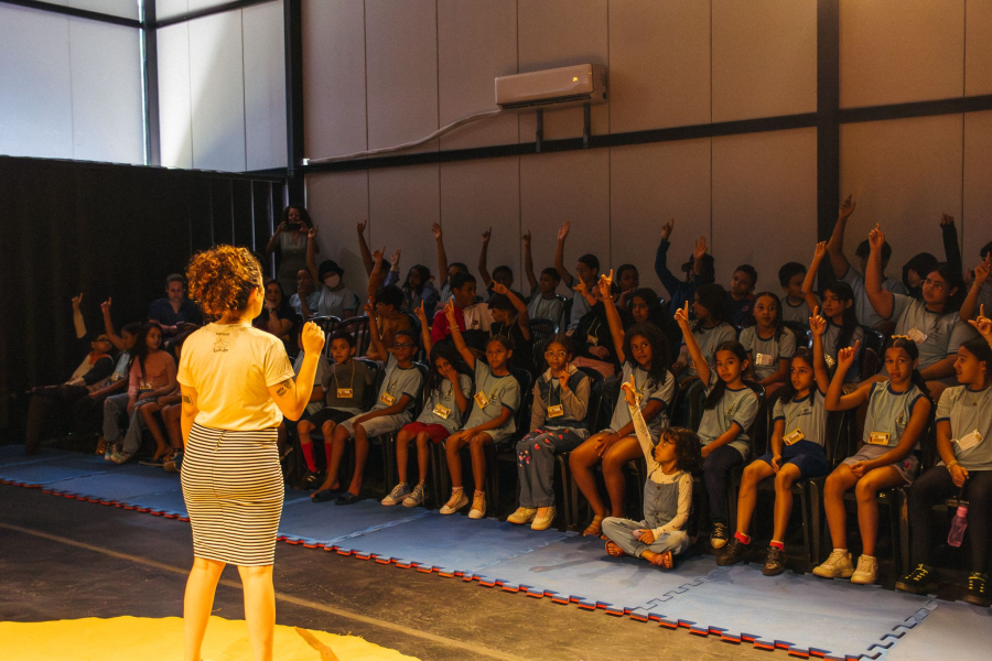 Com apoio da Funarte, Galpão do Riso reabre em Samambaia com série de espetáculos gratuitos Galpão do Riso abre suas portas, de 22 de setembro a 30 de setembro, e leva teatro gratuito para comunidades do DF